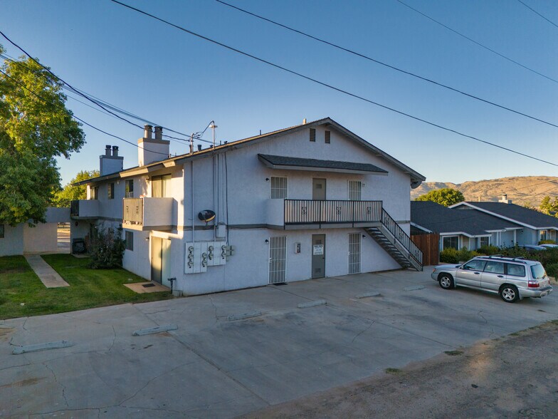 More Photos Of 21220 Campo Ct, Tehachapi Apartments For Sale