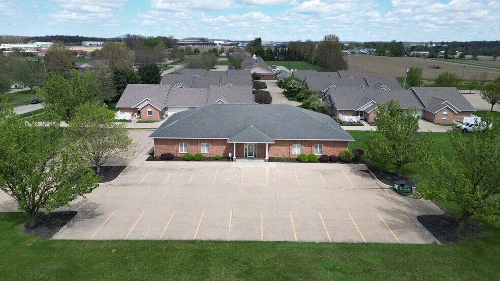 More Photos Of 1985 Eagle Pass, Wooster Office Residential For Sale