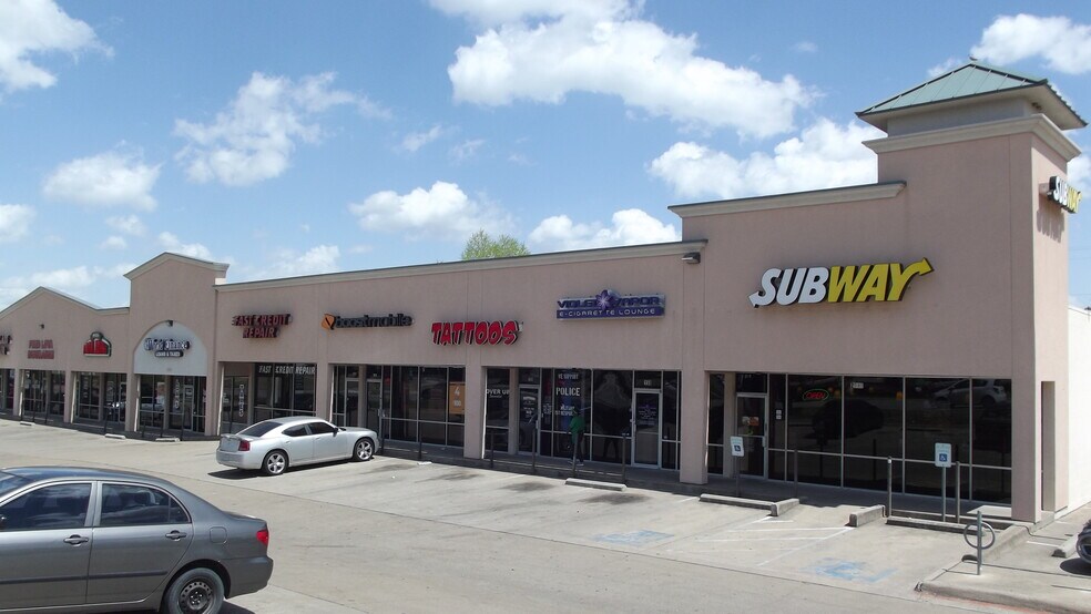 More Photos Of 2901 Alta Mere Dr, Fort Worth Unknown For Lease