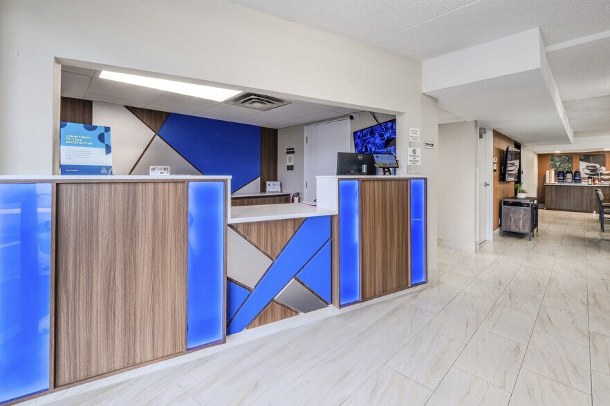 More Photos Of 200 S Broad St, Winston-Salem Hotel For Sale