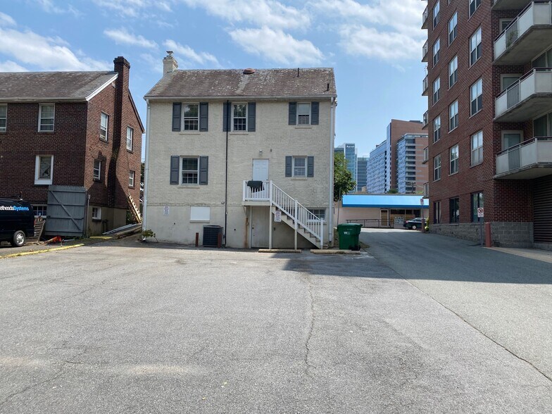 More Photos Of 4713 Maple Ave, Bethesda Office For Sale