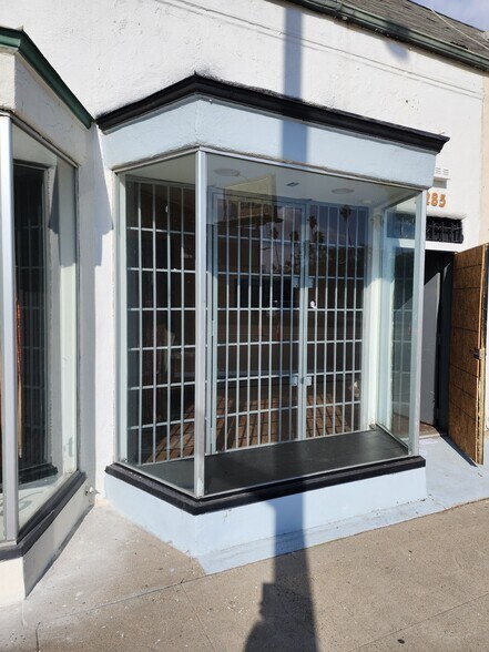 More Photos Of 5275-5287 W Pico Blvd, Los Angeles General Retail For Sale