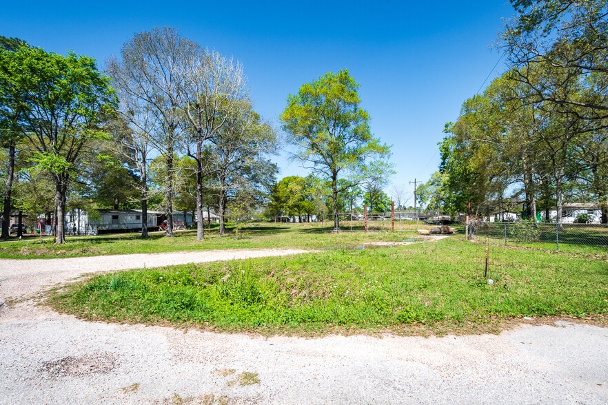 More Photos Of 20110 FM 1485 Rd, New Caney General Retail For Sale