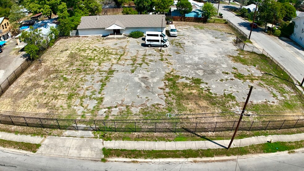 More Photos Of 507 E Mayfield Blvd, San Antonio Religious Facility For Sale