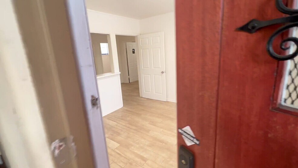 Primary Photo Of 652-670 E Santa Clara St, San Jose Medical For Sale