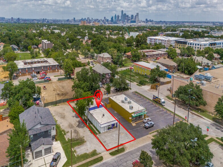 More Photos Of 711 Sunset Ave, Dallas Storefront For Sale
