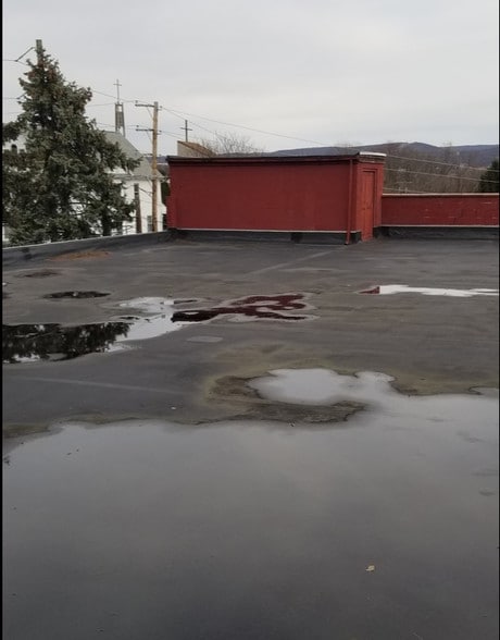 More Photos Of 75 Stark St, Hudson Manufacturing For Sale