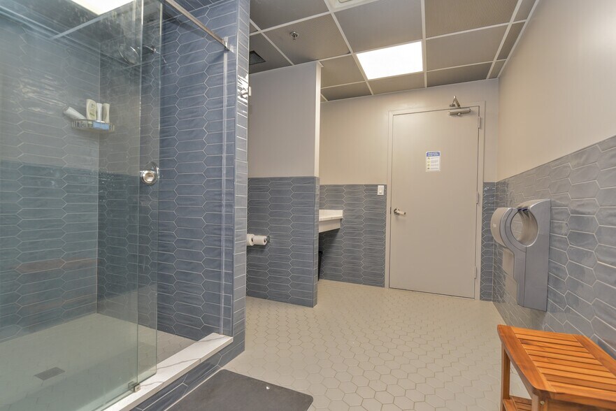 More Photos Of 2 Forest Ave, Oradell Medical For Sale