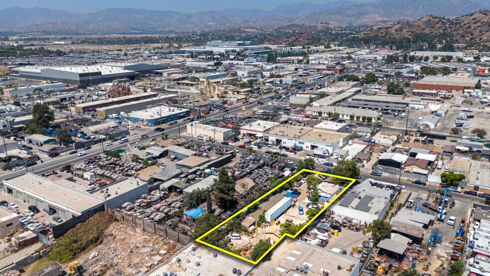 More Photos Of 8909 Norris Ave, Sun Valley Land For Lease