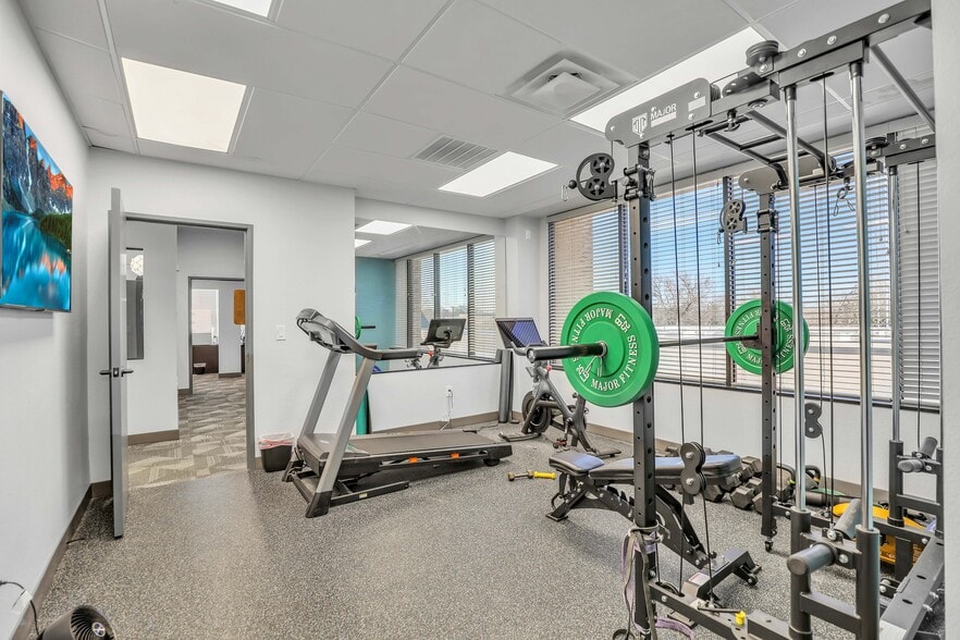 More Photos Of 1916 Avenue K, Plano Office For Sale