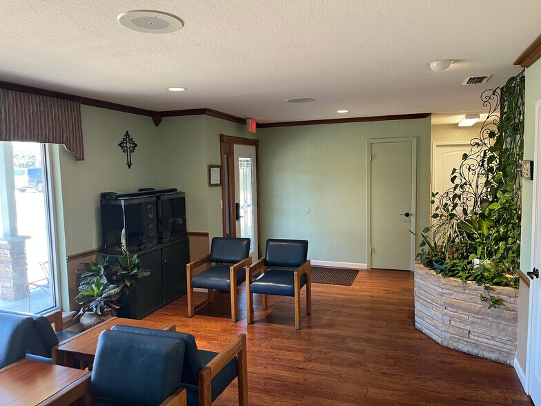 More Photos Of 1260 River Acres Dr, New Braunfels Medical For Lease