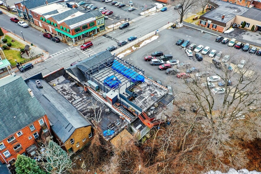 More Photos Of 63 N Front St, Kingston Storefront For Sale