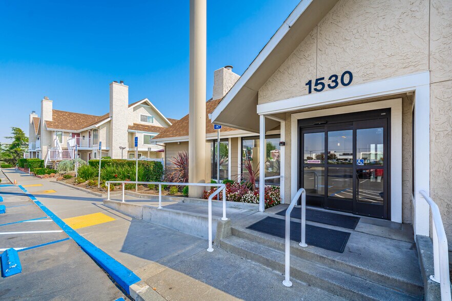 More Photos Of 1530 Howe Ave, Sacramento Hotel For Sale