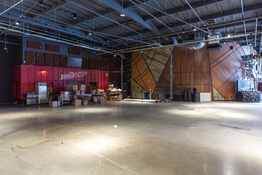 More Photos Of 634 S Mateo St, Los Angeles Freestanding For Lease