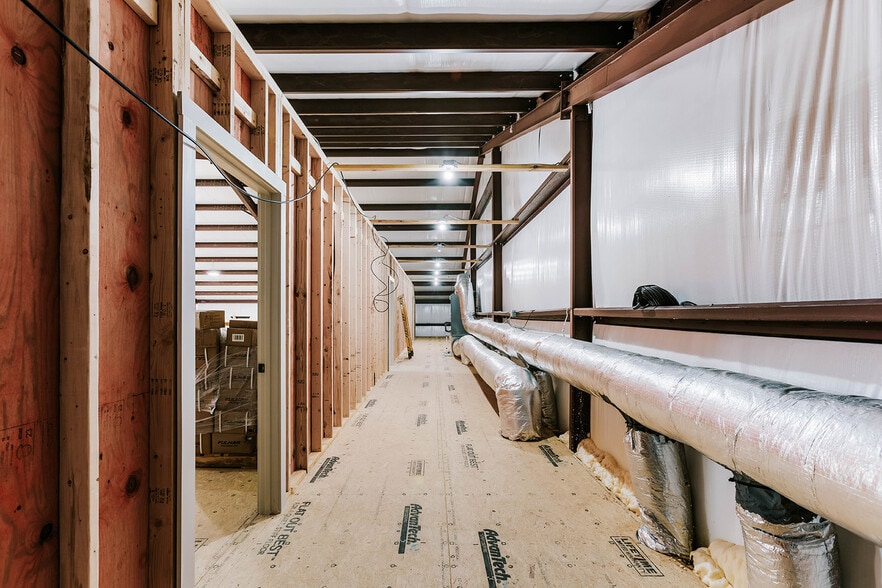 More Photos Of 4900 Highway 98 E, Comer Warehouse For Sale