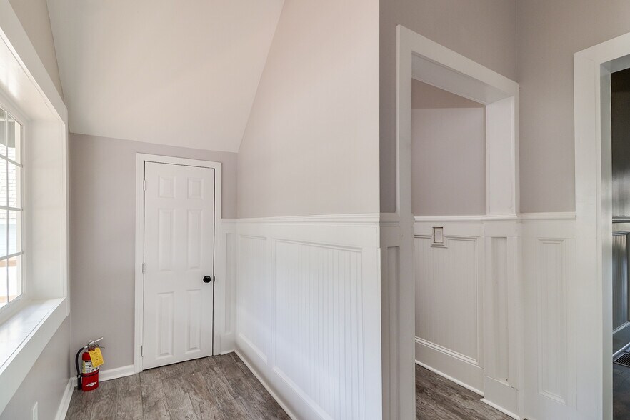 More Photos Of 104 W Candler St, Winder Medical For Sale