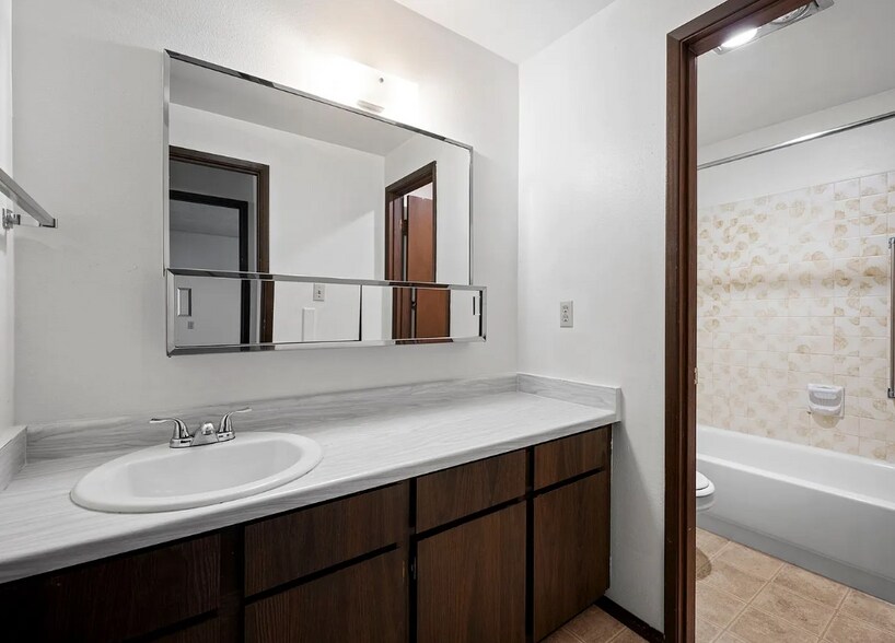 More Photos Of 10211 E Main Ave, Spokane Valley Apartments For Sale