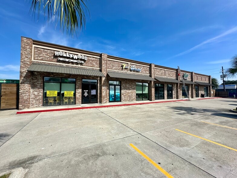 More Photos Of 2101 S Claiborne Ave, New Orleans Unknown For Lease