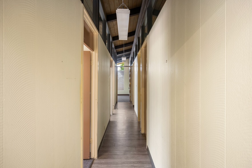 More Photos Of 1661 E Chapman Ave, Fullerton Office For Sale