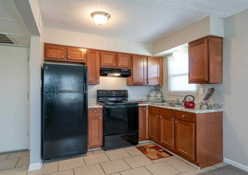 More Photos Of 810-811 Howard Ave, Jeffersonville Multifamily For Sale