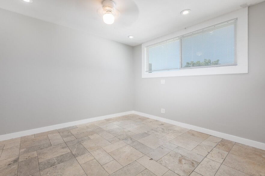 More Photos Of 49 W Burton Ave, Salt Lake City Warehouse For Lease