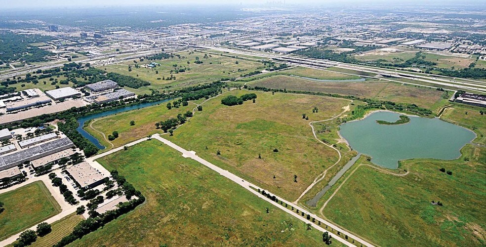 More Photos Of NWC I 635 & I 35, Dallas Office For Lease