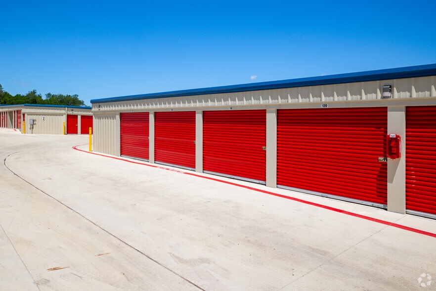 More Photos Of 6445 Green Valley Rd, Cibolo Self Storage For Sale