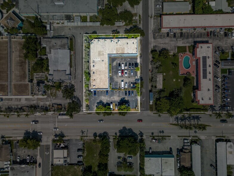 More Photos Of 265 S Federal Hwy, Dania Beach Storefront For Sale