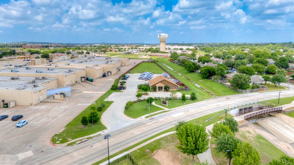 Primary Photo Of 5805 Starnes Rd, Watauga Office For Sale