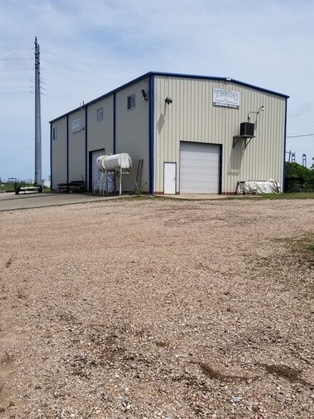 Primary Photo Of 300 E Brazos St, Freeport Warehouse For Sale