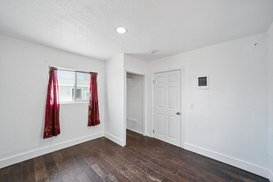 More Photos Of 462 Delhi Ave, Stockton Multifamily For Sale
