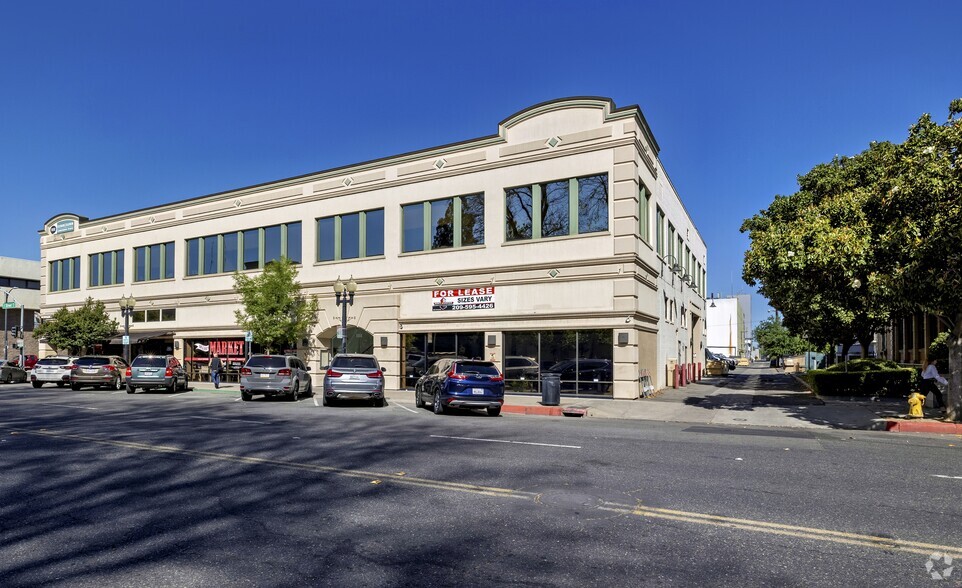 More Photos Of 1111-1115 I St, Modesto Storefront Retail Office For Lease