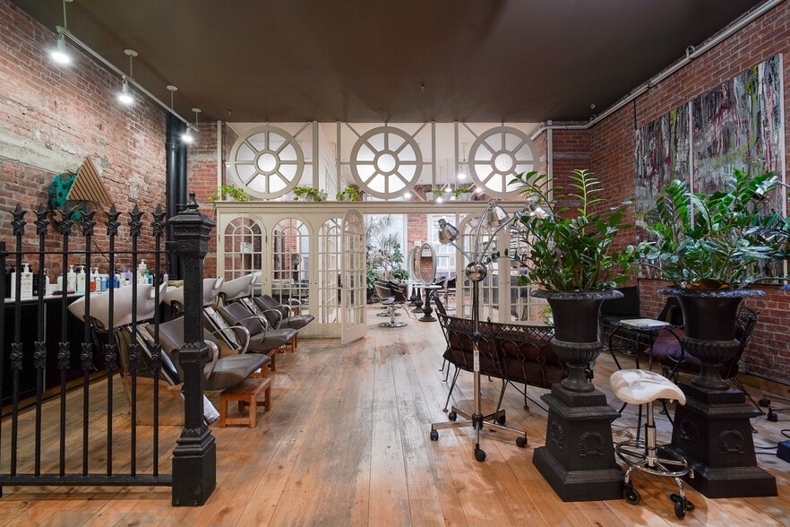More Photos Of 91 Franklin St, New York Office Residential For Sale