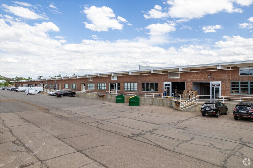 More Photos Of 3821-3851 N Steele St, Denver Showroom For Lease