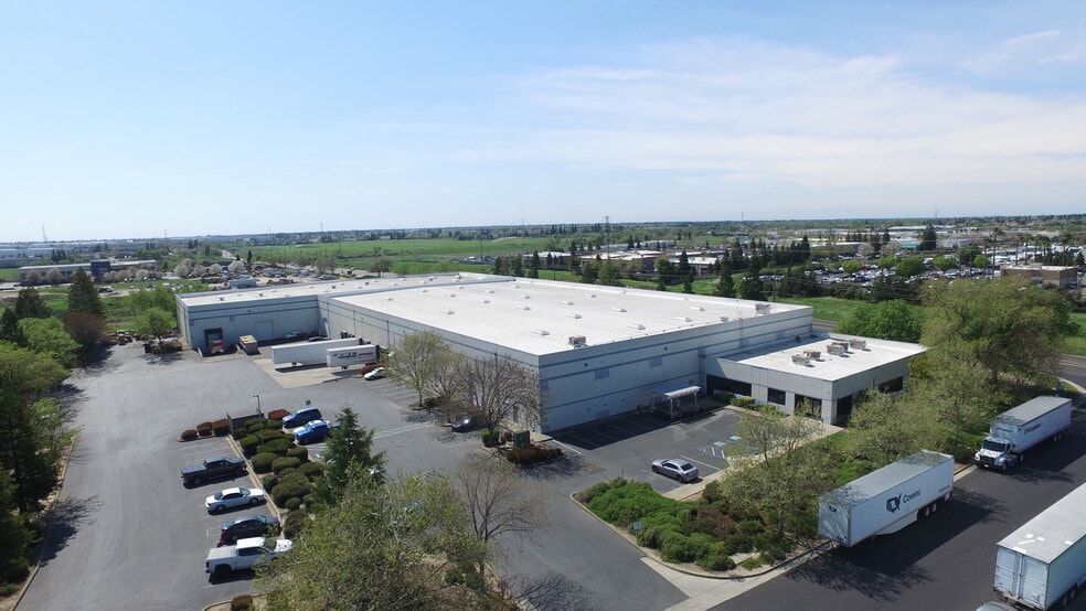 Primary Photo Of 1251 Tinker Rd, Rocklin Warehouse For Lease