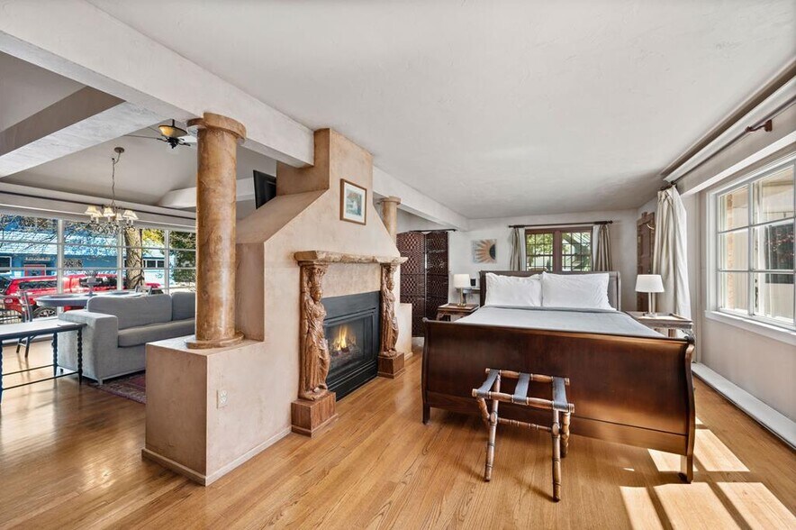 More Photos Of 219 Kentucky St, Sturgeon Bay Specialty For Sale