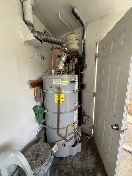 More Photos Of 2360 Mammoth Dr, San Jose Apartments For Sale