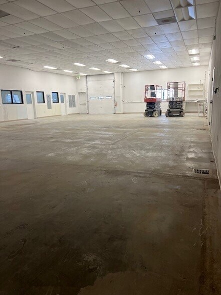 More Photos Of 607 Brunken Ave, Salinas Warehouse For Lease