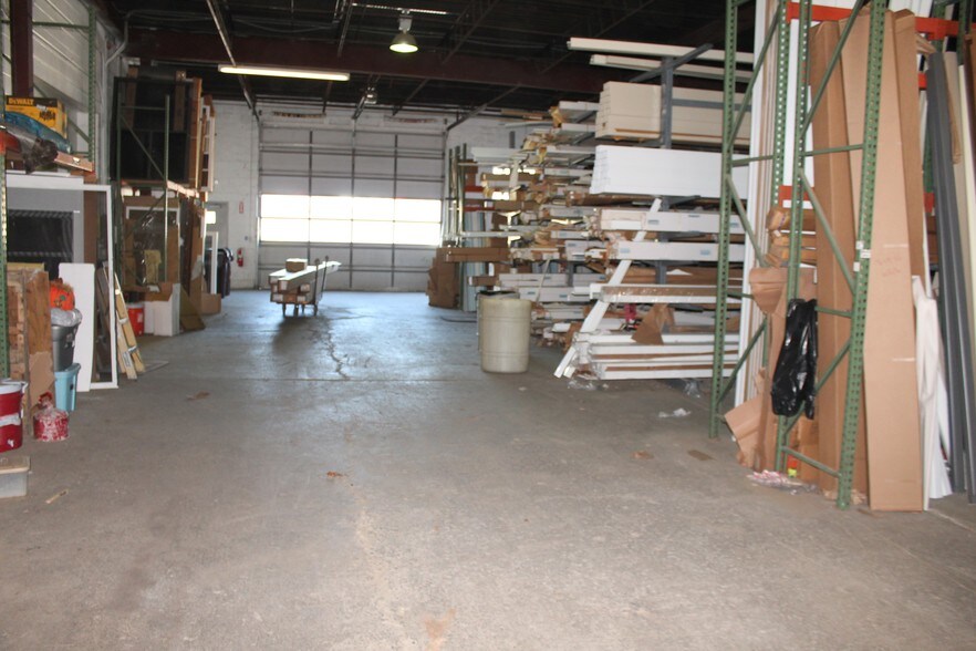 More Photos Of 1256 W Sharon Rd, Cincinnati Warehouse For Sale