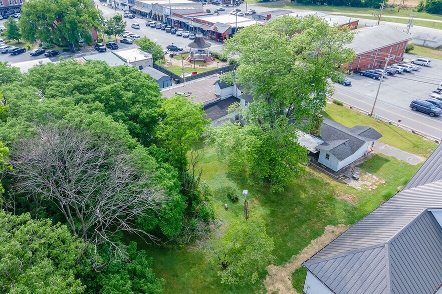 More Photos Of 250 Main St, Lynchburg Land For Sale