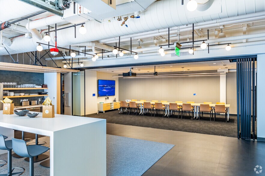 More Photos Of 185 Berry St, San Francisco Unknown For Lease