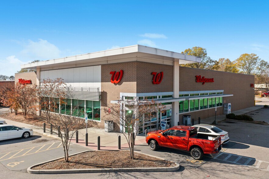 More Photos Of 525 N Cannon Blvd, Kannapolis Drugstore For Sale