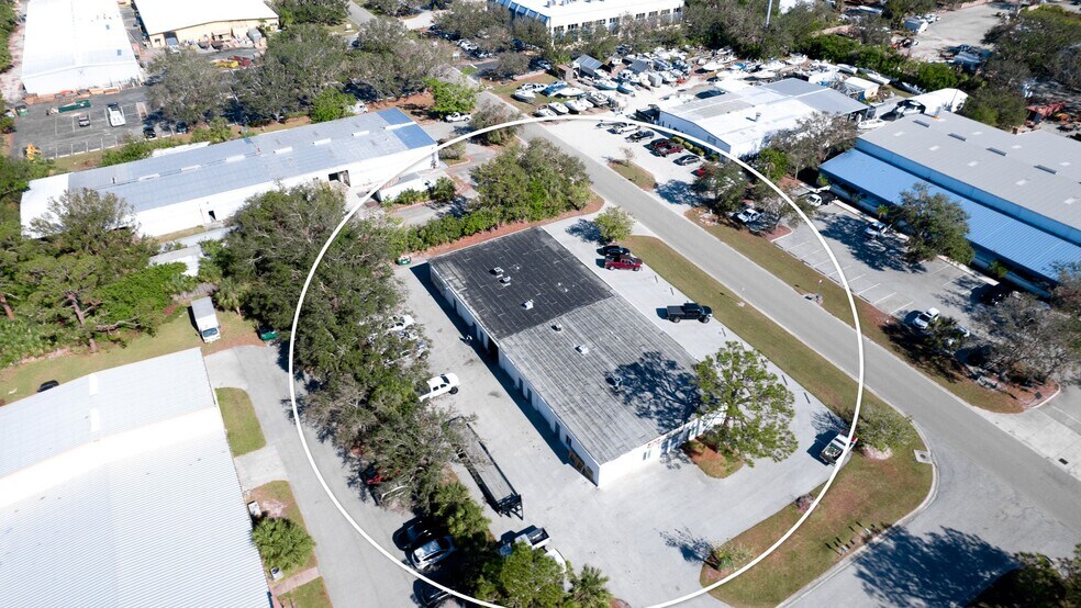 More Photos Of 3015 62nd Ave E, Bradenton Warehouse For Lease