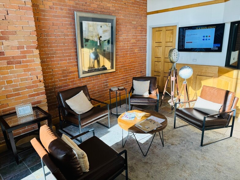 More Photos Of 75 N Main St, Mount Clemens Office For Sale