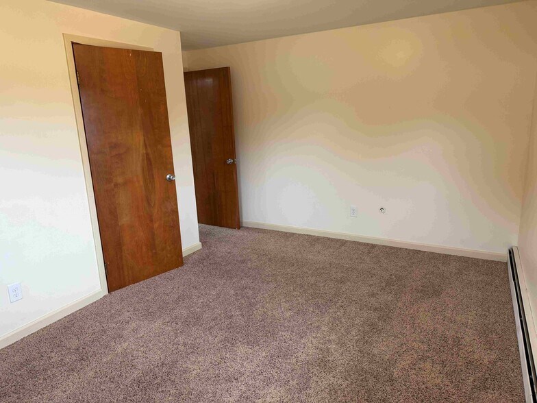 More Photos Of 8479-8481 East Ave, Gasport Apartments For Sale