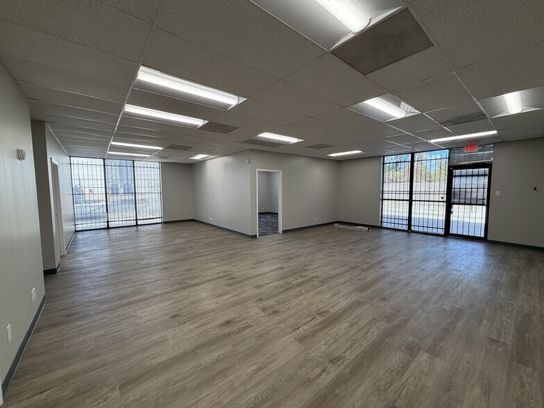 More Photos Of 18207 Chisholm Trl, Houston Unknown For Lease