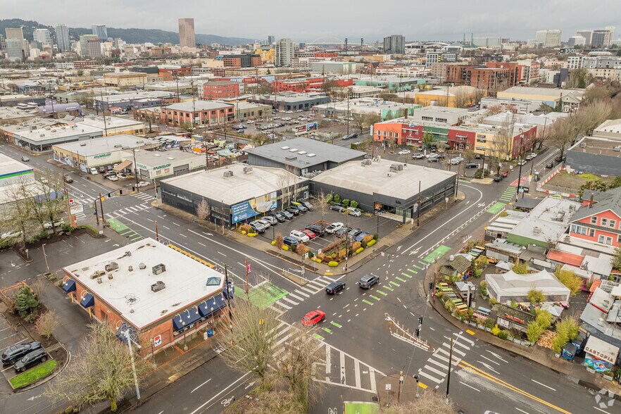 More Photos Of 1120 SE Madison St, Portland Coworking Space