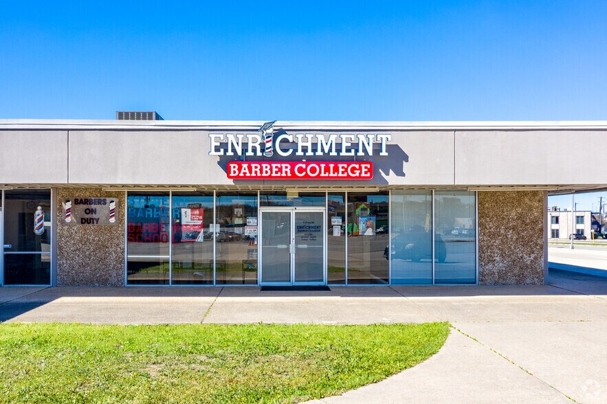 More Photos Of 11401 Naco Perrin Blvd, San Antonio Unknown For Lease