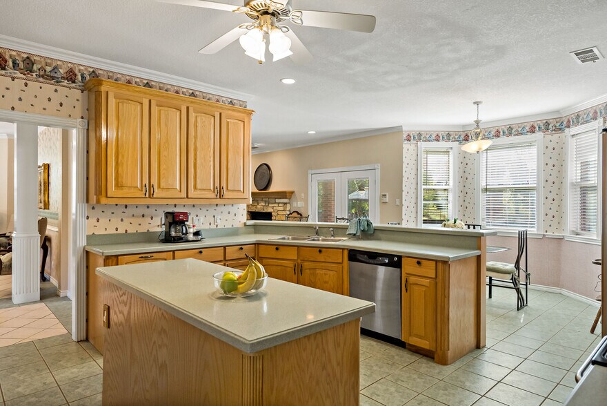 More Photos Of 12900 FM 121, Van Alstyne Lodge Meeting Hall For Sale