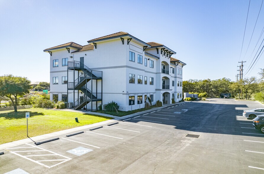 More Photos Of 2511 N Loop 1604, San Antonio Office Residential For Lease